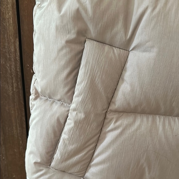 Lululemon Vest - Picture 6 of 7